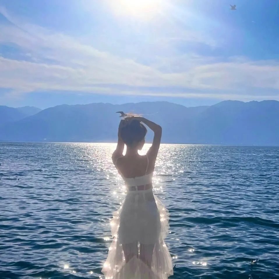 麦克和丽塔海报