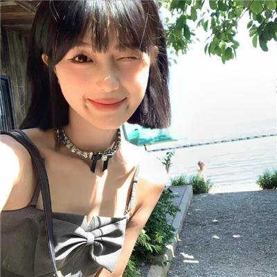 窈窕美眉海报