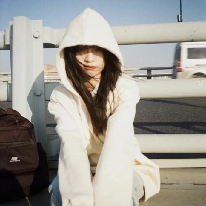 美女与纯情男海报